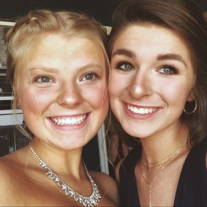 Meet your Posher, Maria